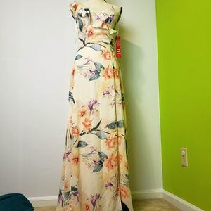 NWT Floral Design Maxi Dress
